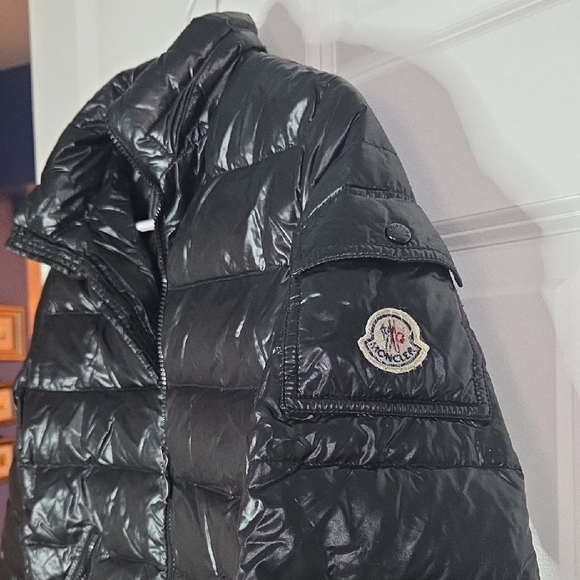 Moncler Glossy Black Kids Puffer Jacket - Picture 5 of 10